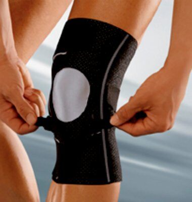 Futuro Performance Comfort Knee Support - Adjustable